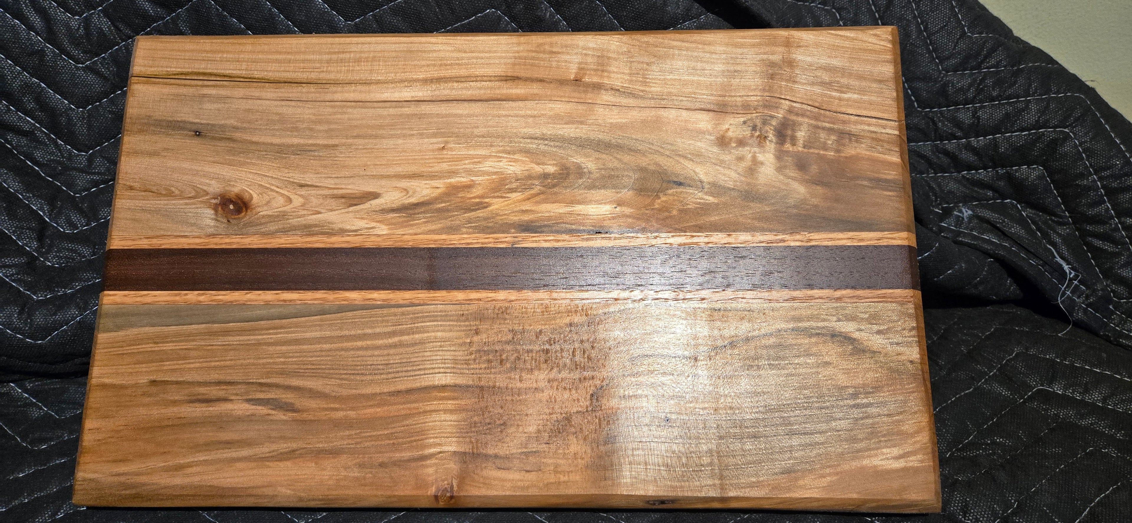 Maple & walnut Cutting / serving board